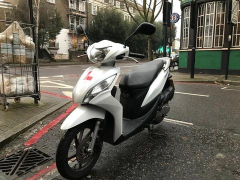 Honda vision 110 (2015) perfect condition low mileage