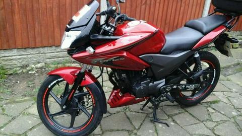 Honda cbf 125 in fantastic condition and with all paper work and allso it is data tagged