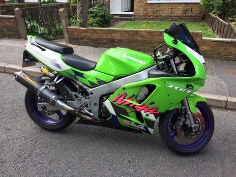 Kawasaki zx6r