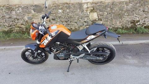 KTM 125 DUKE ABS 2015 (VERY LOW MILES 1700)