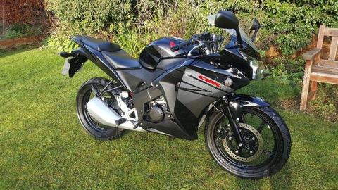 Honda CBR 125 2017, only 1,000 miles, Free delivery & warranty