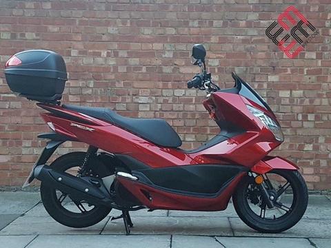 Honda PCX 125 (16 REG), AS NEW, Only 627 Miles! SOLD WITH TOPBOX