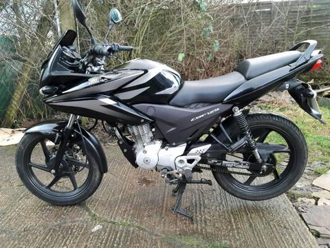 Honda cbf125 2009 great condition low miles mot