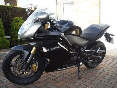 Honda CBR 600F in excellent condition with FSH, Datatag and Datatool S4 security