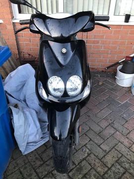 17 plate moped for sale good condition one scratch