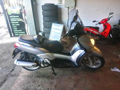 Yamaha x city 125 full mot