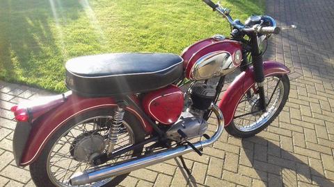 BSA Bantam 1971 with matching numbers, ride or restore