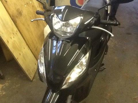 Honda NSC110 vision 65 reg 10 months mot