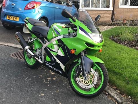 Kawasaki ZX6R 1999 Only 8500 Miles