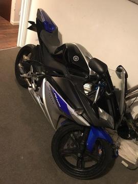 Yzf r125 *LOW MILAGE * not wr duke mt rs4 rs