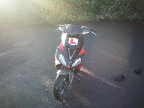 Aprilia SR 50 R ideal for 16 year old with cbt