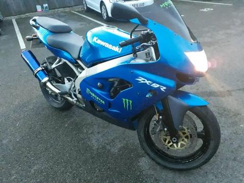 Zx9r low mileage good condition