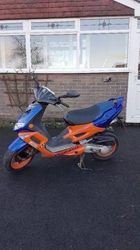 Peugeot Speedfight 100 scooter - great condition for its age - 13 month MOT