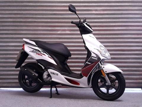 2011 YAMAHA JOG RR 50cc SCOOTER LOW MILES *VERY CLEAN*