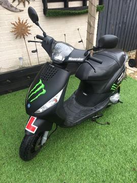 Piaggio Zip Scooter