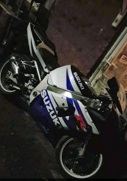 Gsxr750