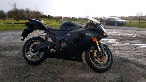 Kawasaki ZX6R ZX636 C6F - 2006 (06) - Only 7800 Miles