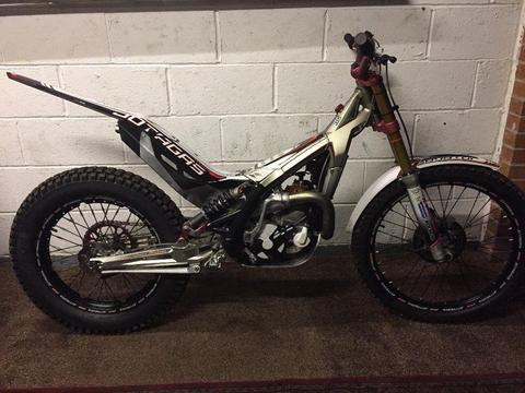 JOTAGAS JT 300 TRIALS BIkE IMMACULATE CONDITION MANY SPARES gasgas beta
