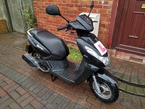 2015 Peugeot Kisbee 100 automatic scooter, 1 owner from new, runs very good, good condition, not 125