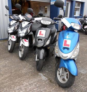 Various 50cc and 125cc scoots
