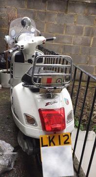 Vespa gts 125ie only 3700miles!!