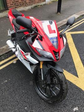 2015 ABS Yamaha YZF R-125 r125 in Red great condition