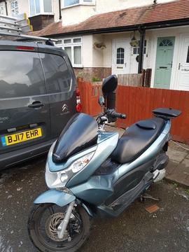 Honda PCX - Low Milage - Brand New Rear Tire and Battery - Alarm - NO OFFERS!!