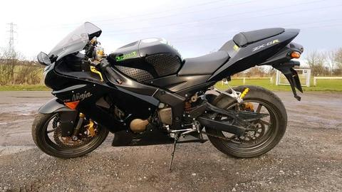 Kawasaki ZX6R ZX636 C6F - 2006 (06) - Only 7800 Miles