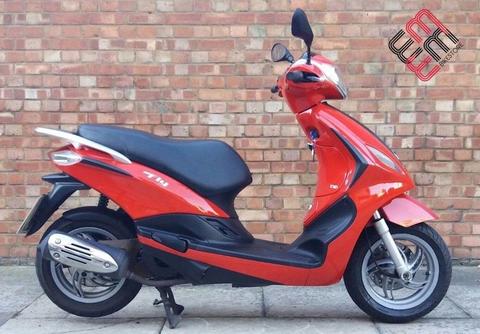 Piaggio fly 125 (13 REG), In good condition, Low mileage