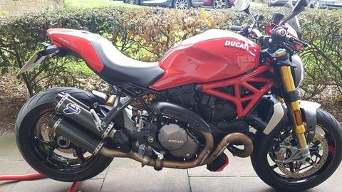 DUCATI MONSTER 1200S 2017 17 plate 150BHP LOADS OF EXTRAS EXCELLENT CONDITION!!!