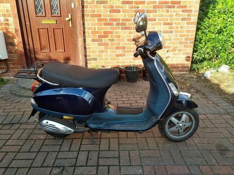 2009 Vespa LX 50 automatic scooter, long MOT, 1 owner from new, cheap insurance, bargain ,,