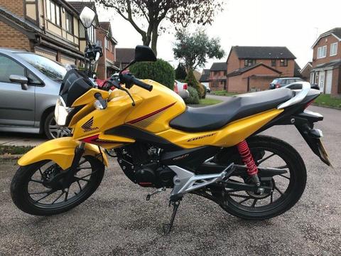 Honda CB125F Pearl Twinkle Yellow 125cc 2016