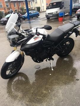 Triumph tiger 800