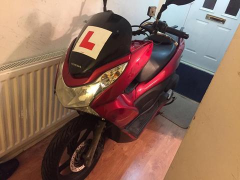 Honda pcx 2012 £950 ono