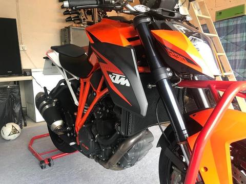 2015 KTM 1290 Superduke R