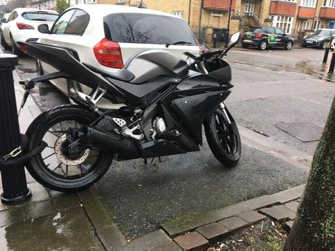 Yamaha R125 low miles 2014 face lift model