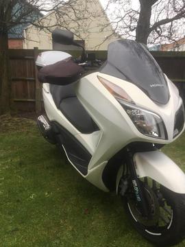 Honda forza 300cc