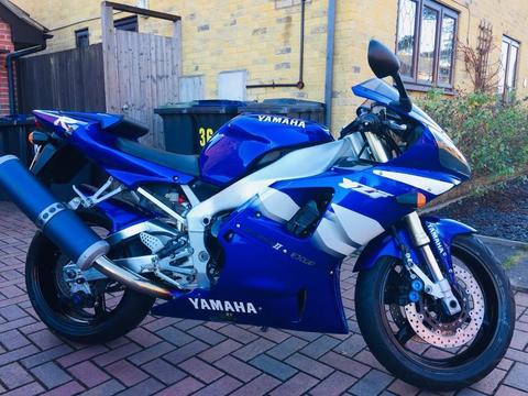 Yamaha YZF R1 5JJ carb model 2000 24k mls