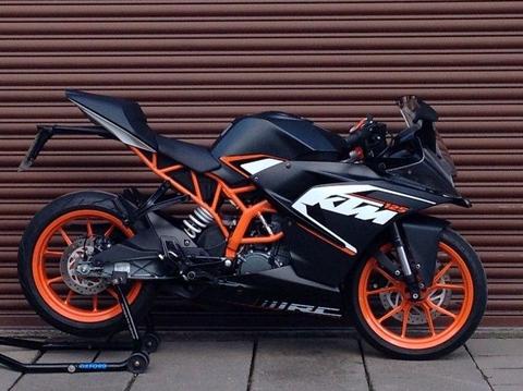 KTM RC 125 ABS 2016. Only 2425miles. Delivery Available *Credit & Debit Cards Accepted*