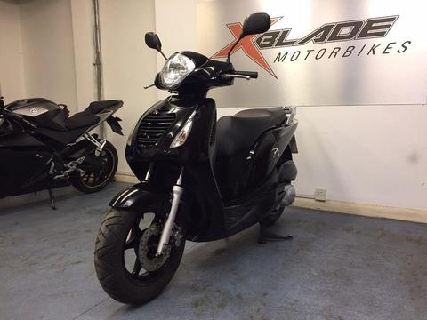 Honda PS 125cc Automatic Scooter, Black, 1 Owner, Good Condition, ** Finance Available **