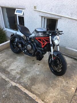 Ducati Monster 1200cc