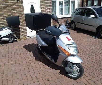 Honda Lead (MOT,road tax,new engine,new tyres,hand-cover,delivery box)