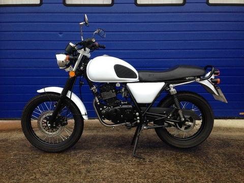 2017 PIONEER XF125R , VERY LOW MILES , LEXMOTO VALIANT & BULLET HUNT 125 STREET SCRAMBLER CAFE RACER