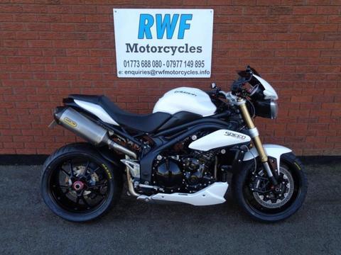 Triumph Speed Triple 1050, 2013, MINT COND, ONLY 5224 MILES, FSH, LOTS OF EXTRAS