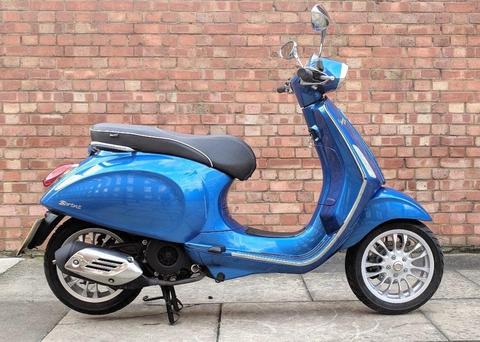 Vespa Sprint 125, Excellent condition, 1 Owner, only 977 miles!