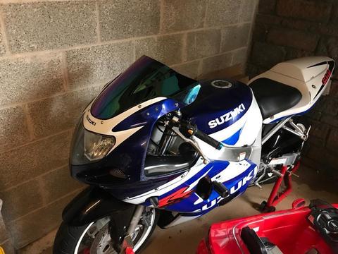 Suzuki gsxr 600