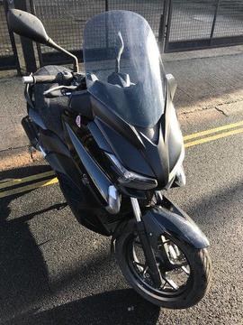 2014 Yamaha YP125-R X-MAX yp 125 r xmax in Black great condition