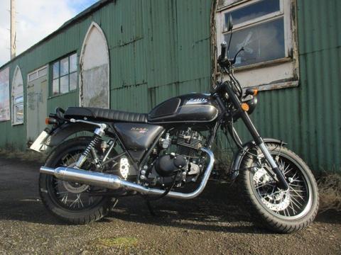 bullit HUNT S 125 cafe racer 2017 gorgeous bike learner legal can ride on CBT