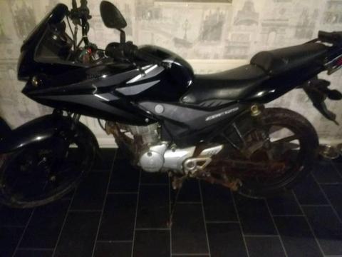 2012 125 honda cbf read add £550