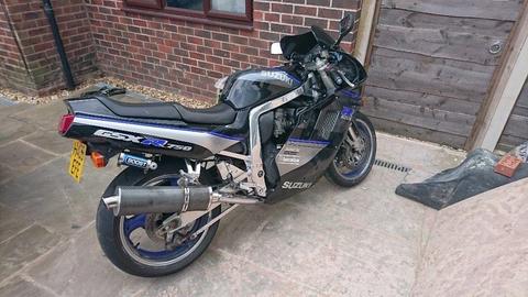 1991 GSXR750 Slingshot